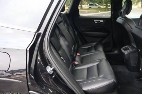 2019 Volvo XC60 T5 Momentum