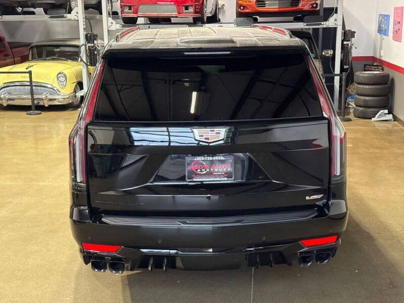 2023 Cadillac Escalade-V ESV