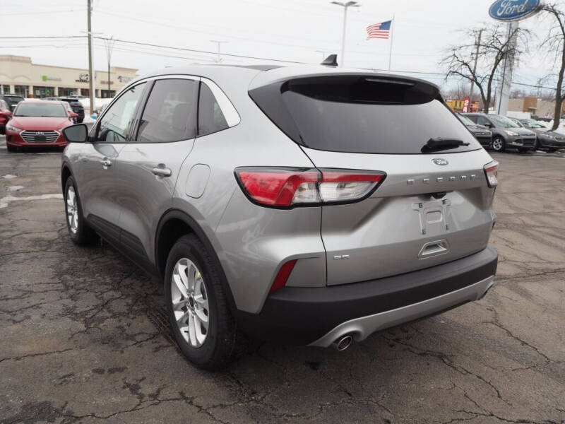 2021 Ford Escape SE