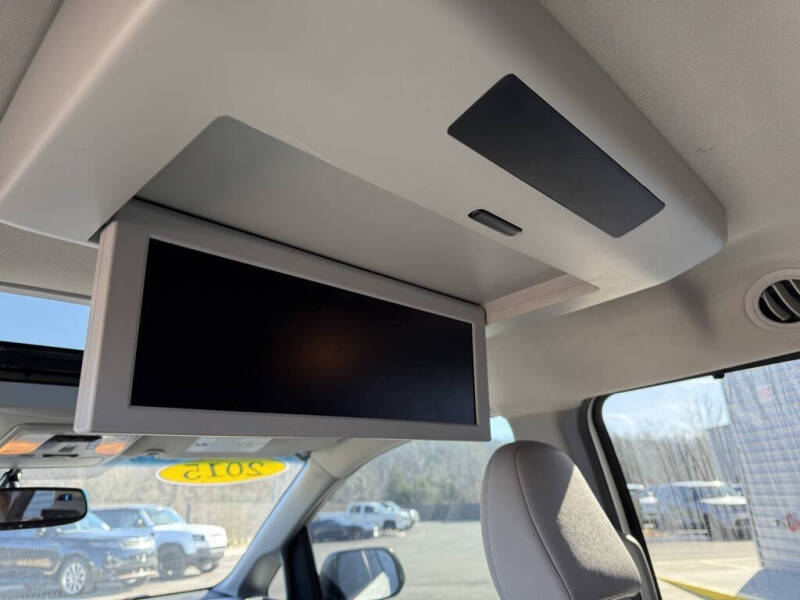 2015 Toyota Sienna XLE Premium 8-Passenger