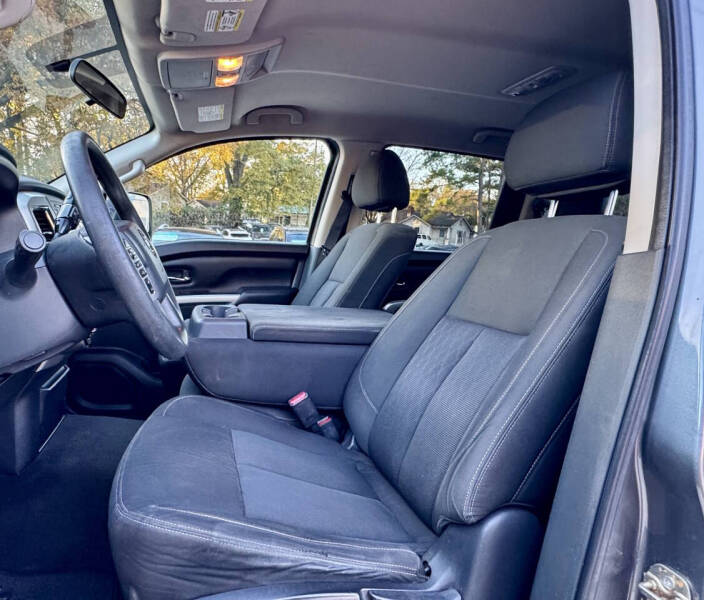 2016 Nissan Titan XD SV