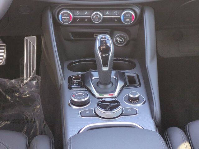 2025 Alfa Romeo Giulia