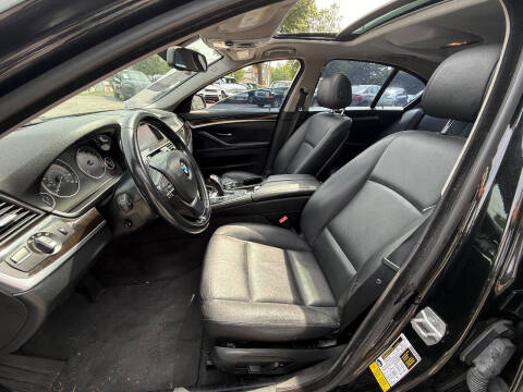 2016 BMW 5 Series 528i