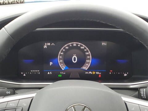 2025 Volkswagen Taos SE Black 4Motion