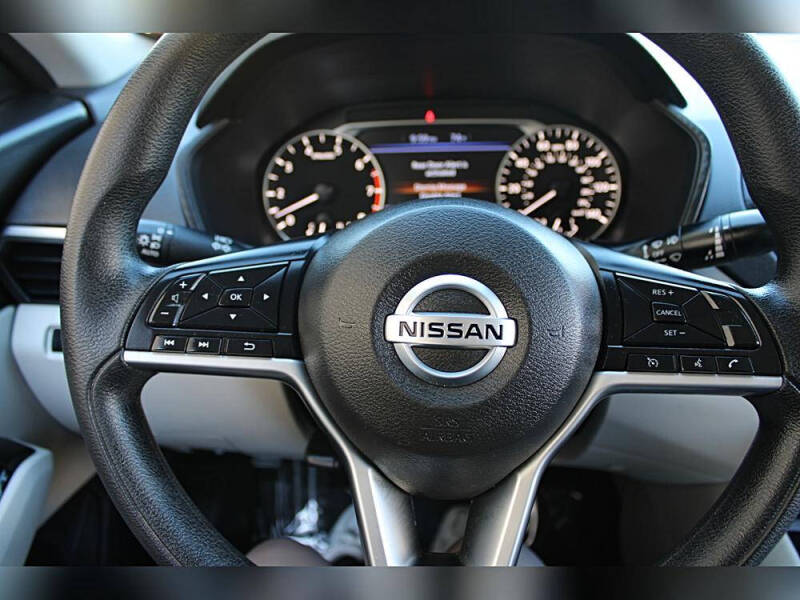 2021 Nissan Altima 2.5 SV