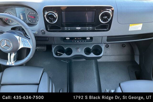 2025 Mercedes-Benz Sprinter