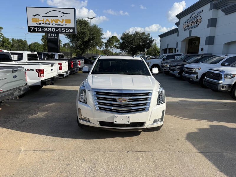 2017 Cadillac Escalade Platinum