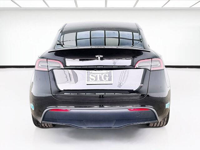 2025 Tesla Model Y Performance
