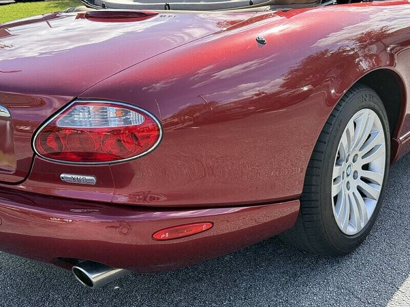 2005 Jaguar XK-Series 9