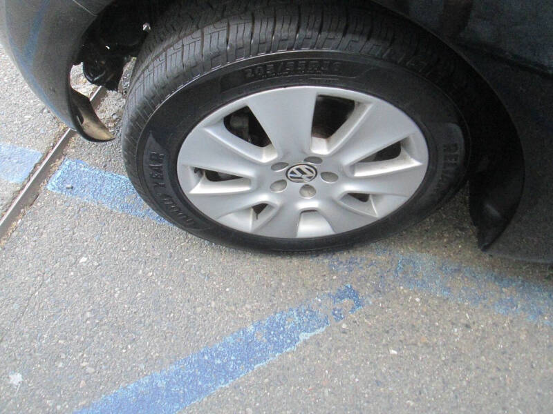 2009 Volkswagen New Beetle