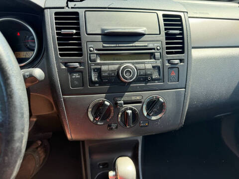 2009 Nissan Versa 1.8 SL