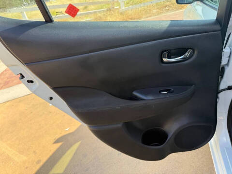 2015 Nissan LEAF