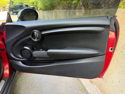 2017 MINI Hardtop 2 Door Cooper