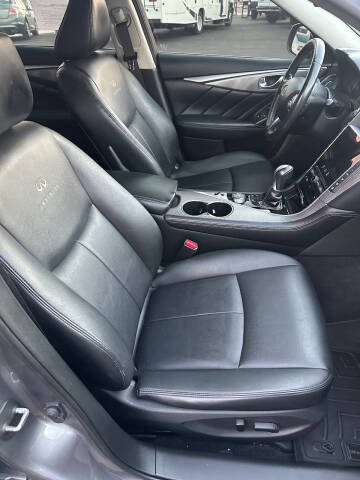 2014 Infiniti Q50 Premium