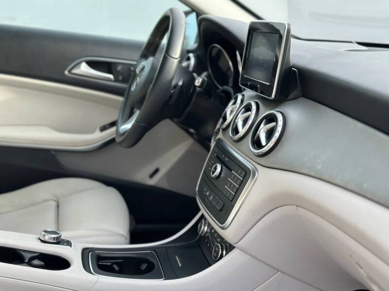 2017 Mercedes-Benz GLA GLA 250