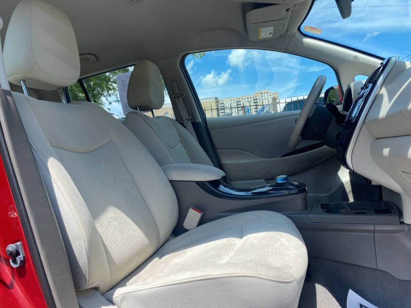 2012 Nissan LEAF SL