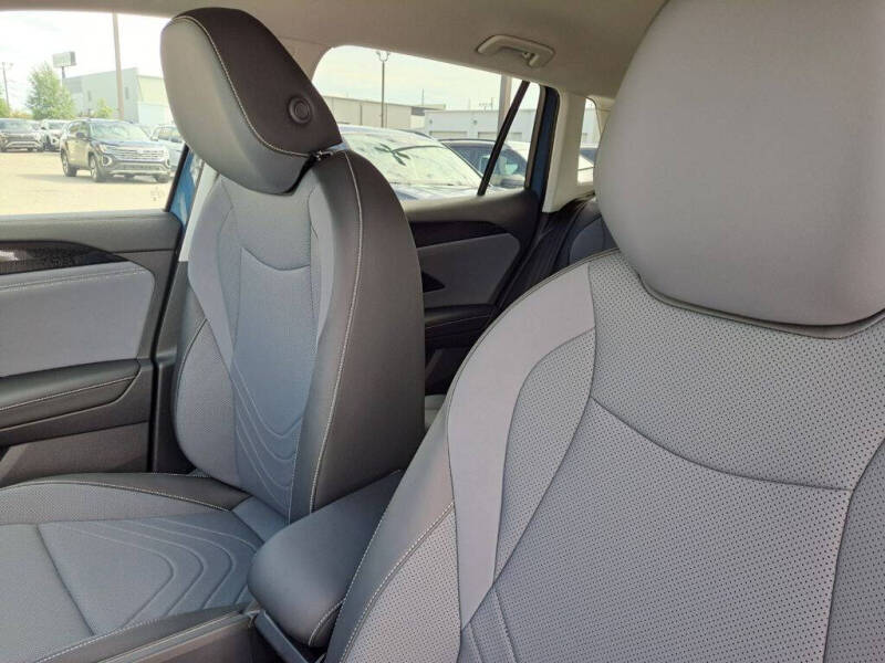 2025 Volkswagen Tiguan SE