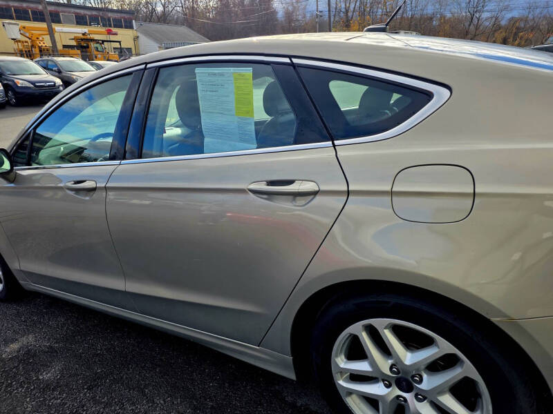 2015 Ford Fusion SE