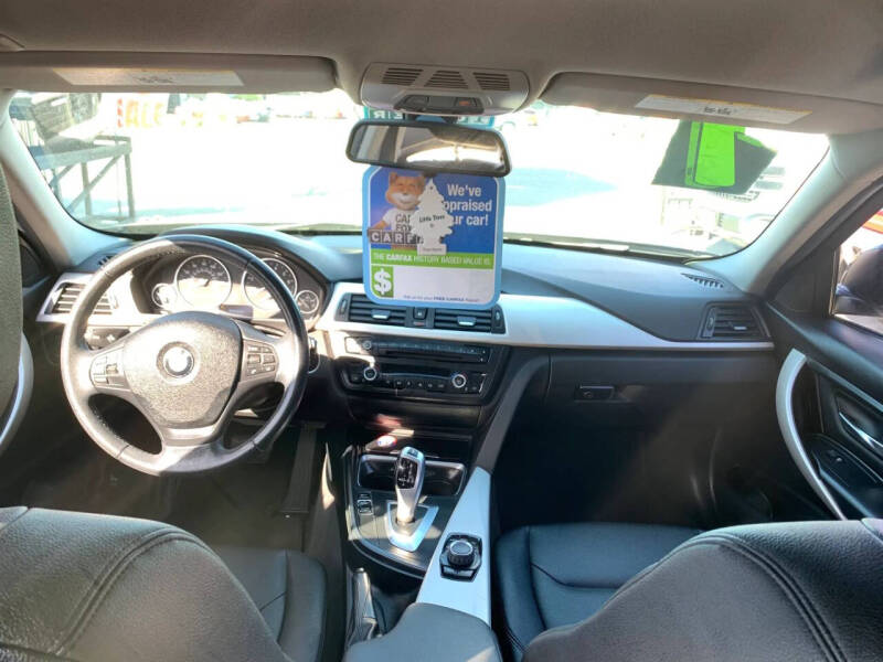 2014 BMW 3 Series 320i