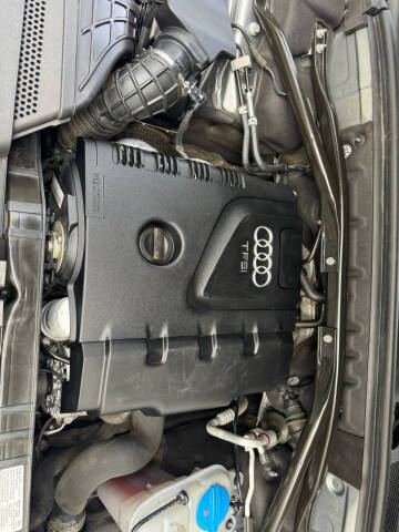 2011 Audi Q5 2.0T quattro Premium Plus