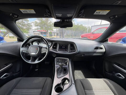 2021 Dodge Challenger SXT