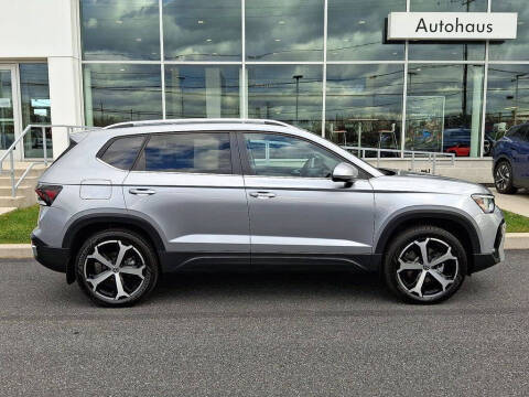 2025 Volkswagen Taos SEL 4Motion