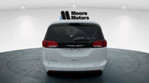 2026 Chrysler Voyager LX