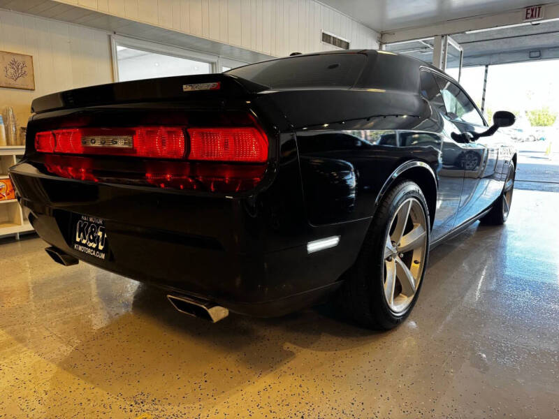 2010 Dodge Challenger SRT8