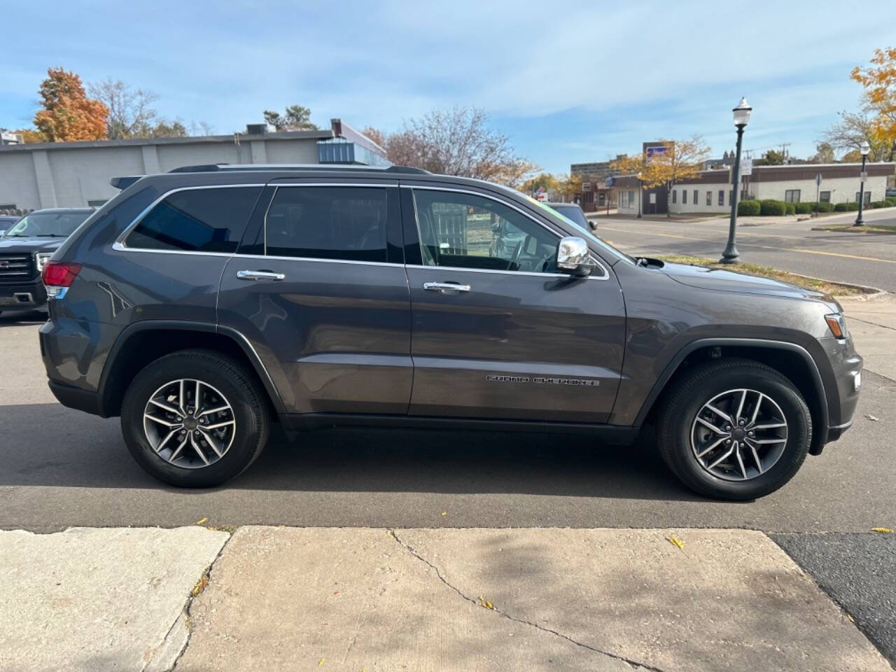 2021 Jeep Grand Cherokee for sale at Jon's Auto in Marquette, MI