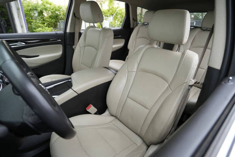 2019 Buick Enclave Essence