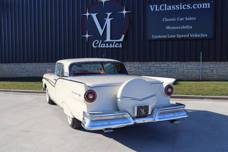 1957 Ford Fairlane