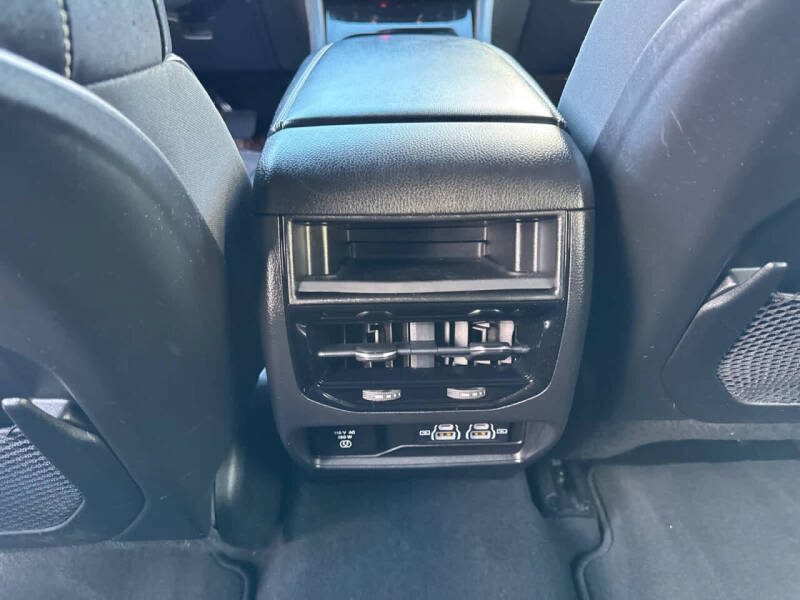 2022 Jeep Grand Cherokee Altitude