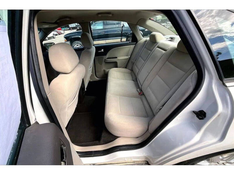 2009 Ford Taurus SE