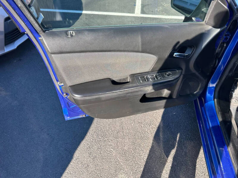 2013 Dodge Avenger SE