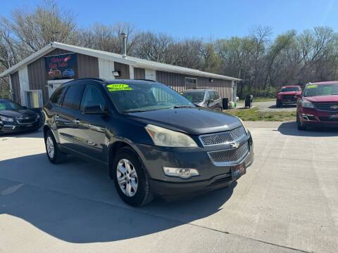 2011 Chevrolet Traverse for sale at Victor's Auto Sales Inc. in Indianola IA
