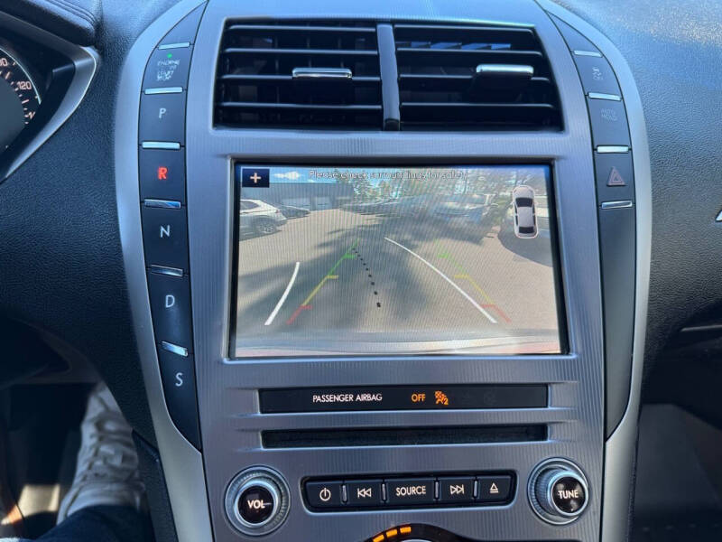 2017 Lincoln MKZ Select