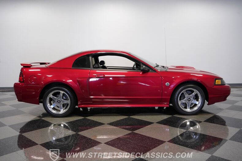 2004 Ford Mustang GT Deluxe