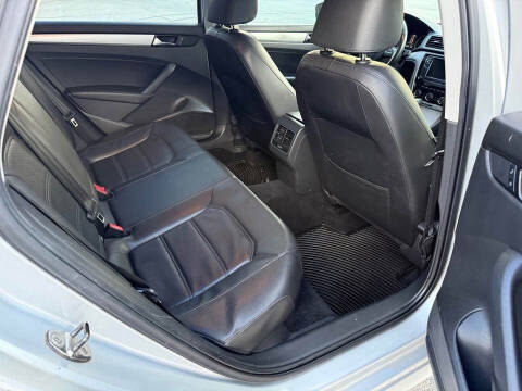 2013 Volkswagen Passat TDI SE