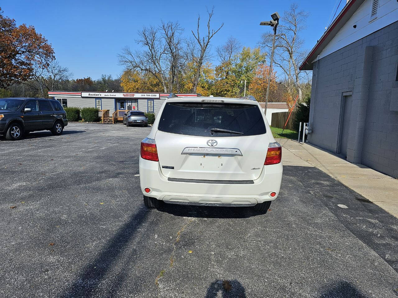 2010 Toyota Highlander for sale at Midwest Auto Loans in Davenport, IA