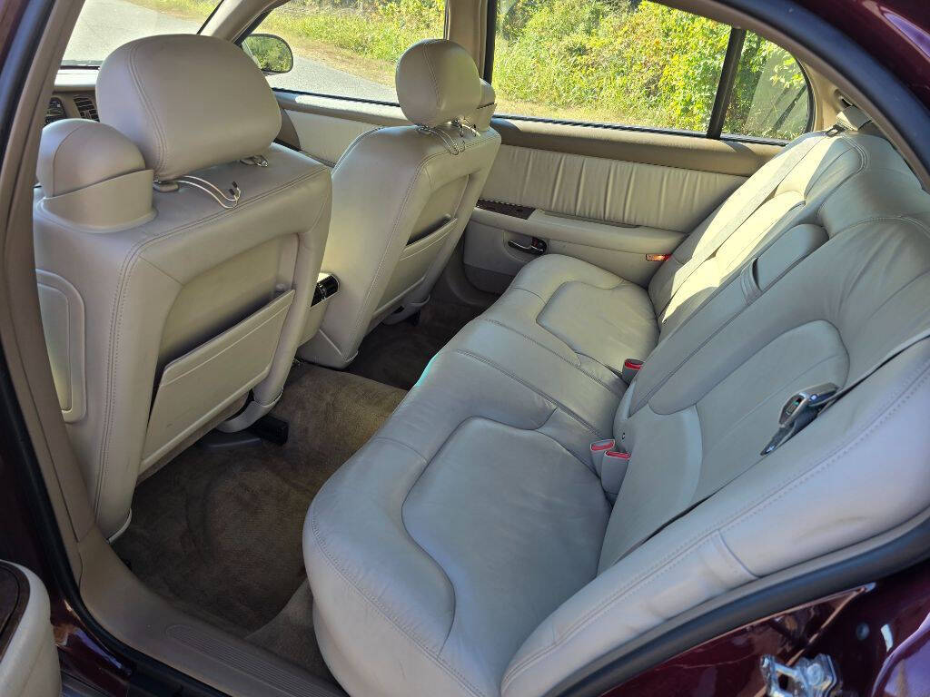 2004 Buick Park Avenue for sale at YOUR CAR GUY RONNIE in Alabaster, AL