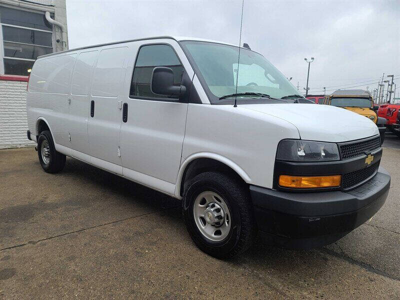 2021 Chevrolet Express 2500