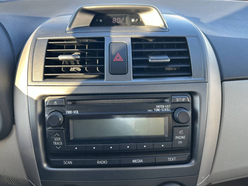 2012 Toyota Corolla LE