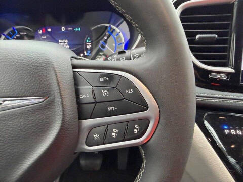 2024 Chrysler Pacifica Plug-In Hybrid