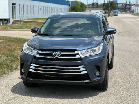 2019 Toyota Highlander Hybrid for sale at FRANK MOTORS INC in Kansas City KS