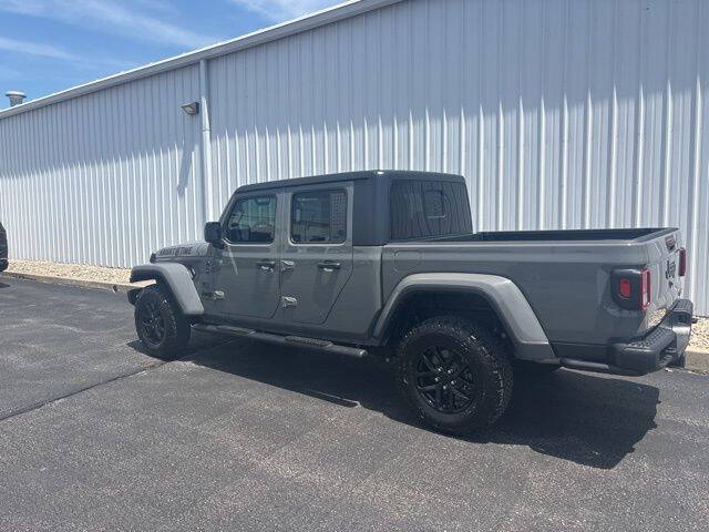 2023 Jeep Gladiator