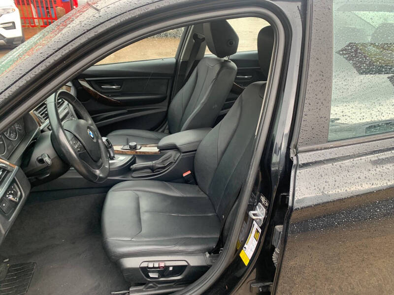 2013 BMW 3 Series 328i