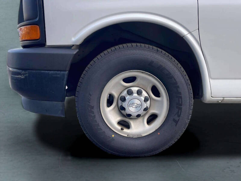 2017 Chevrolet Express 2500