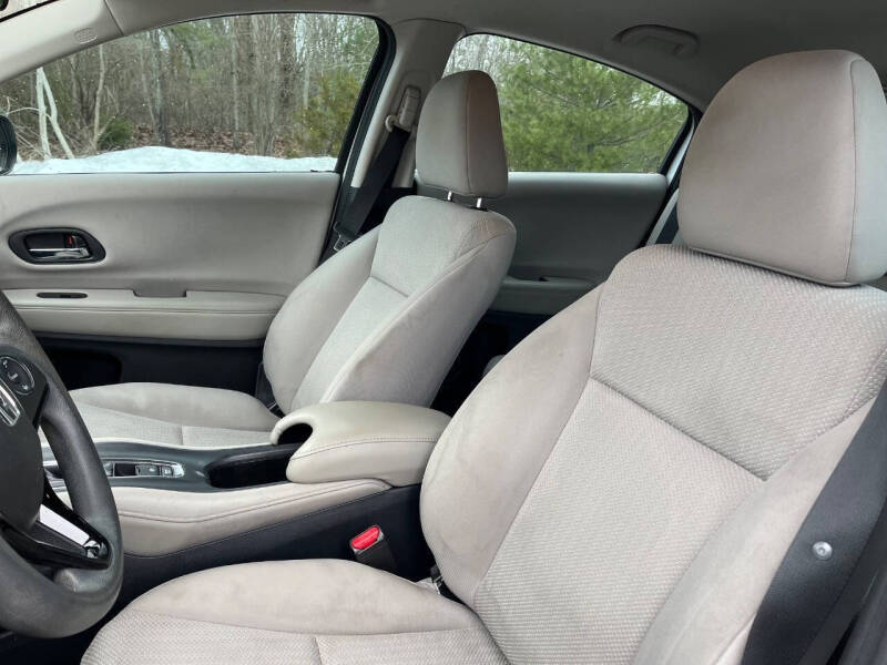 2017 Honda HR-V LX