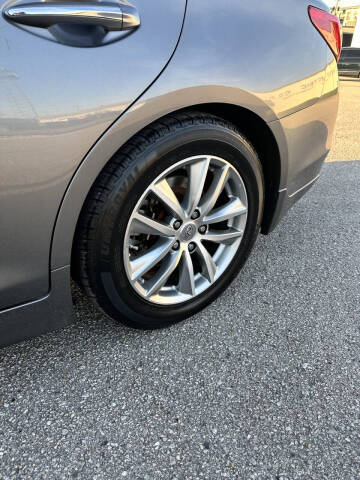 2014 Infiniti Q50 Premium