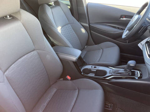 2026 Toyota Corolla Hatchback SE